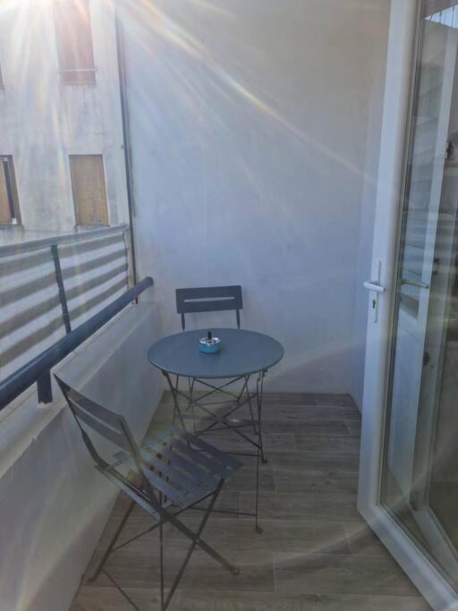 Lou Gardian Apartment อาร์ลส์ ภายนอก รูปภาพ
